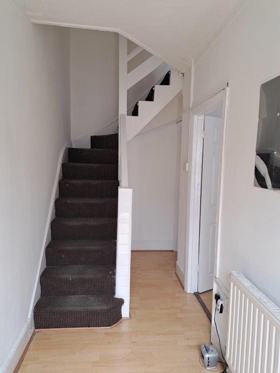 Single Near Seven Kings Train Station Homestay London