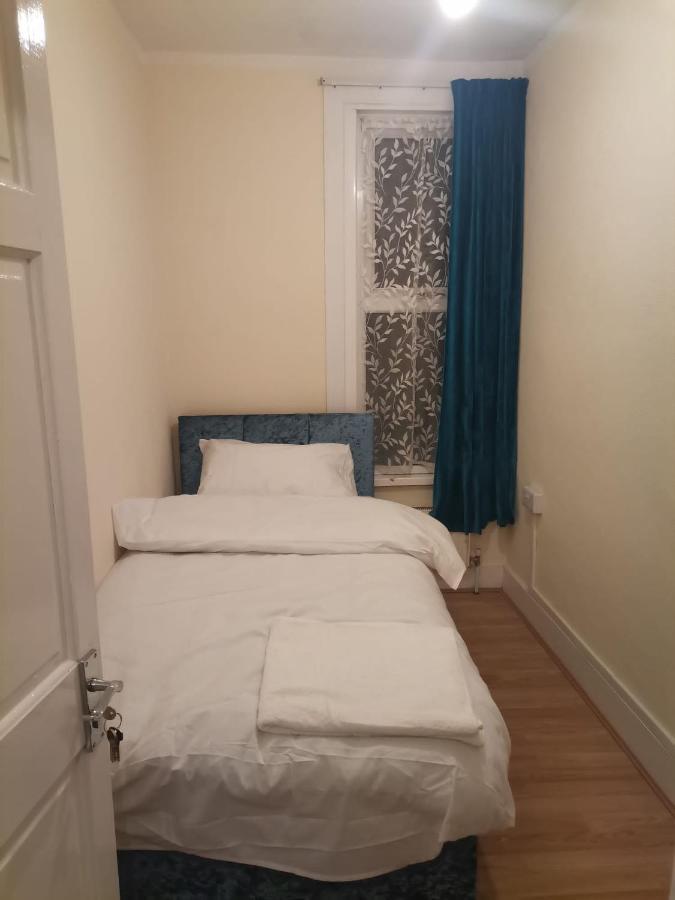 Single Near Seven Kings Train Station *
